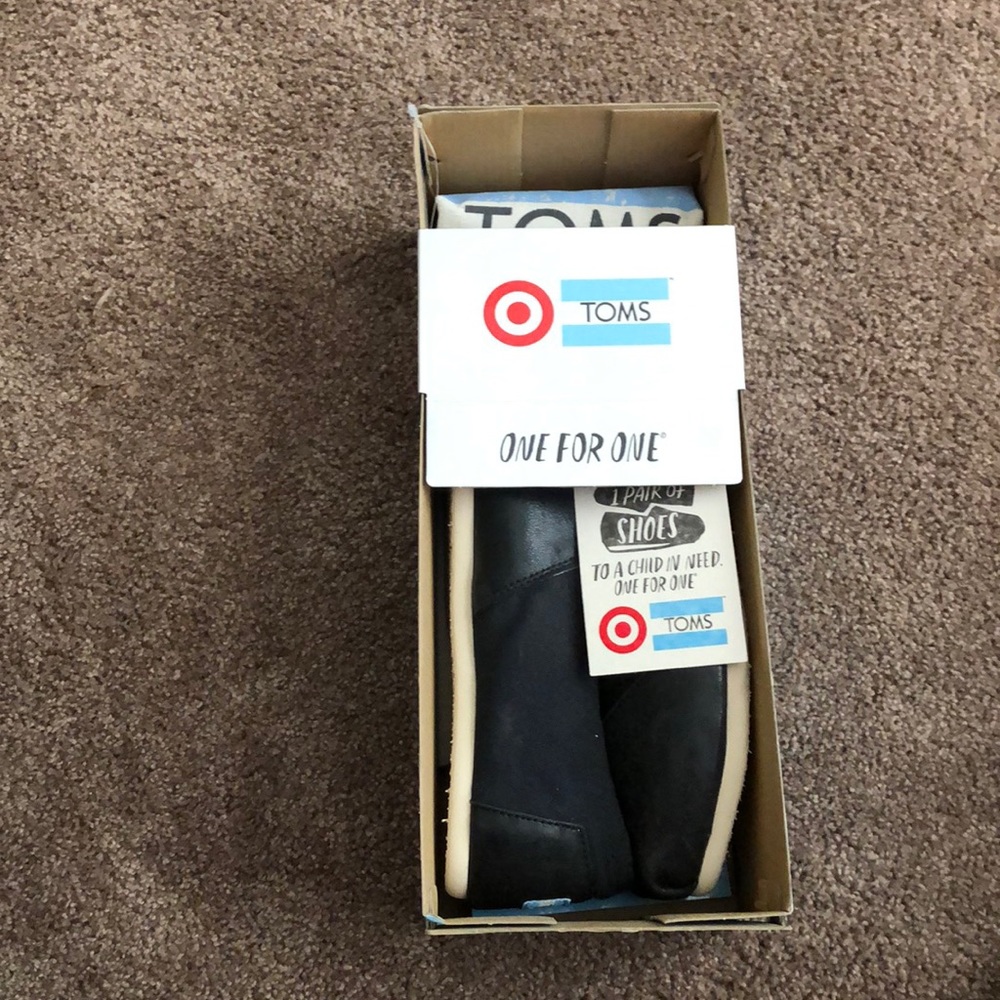 Toms